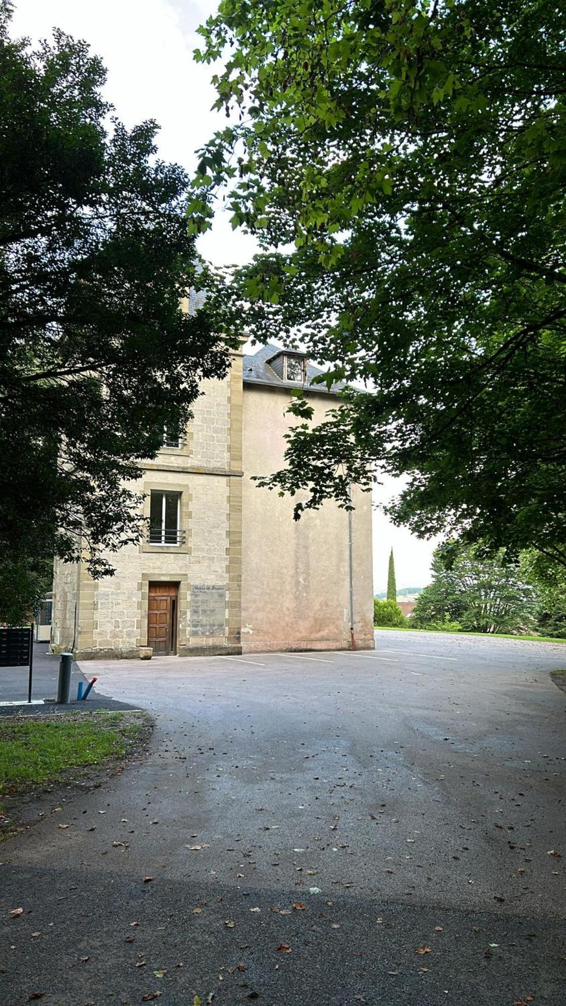 Chateau De Serignac Apartment Malemort Luaran gambar